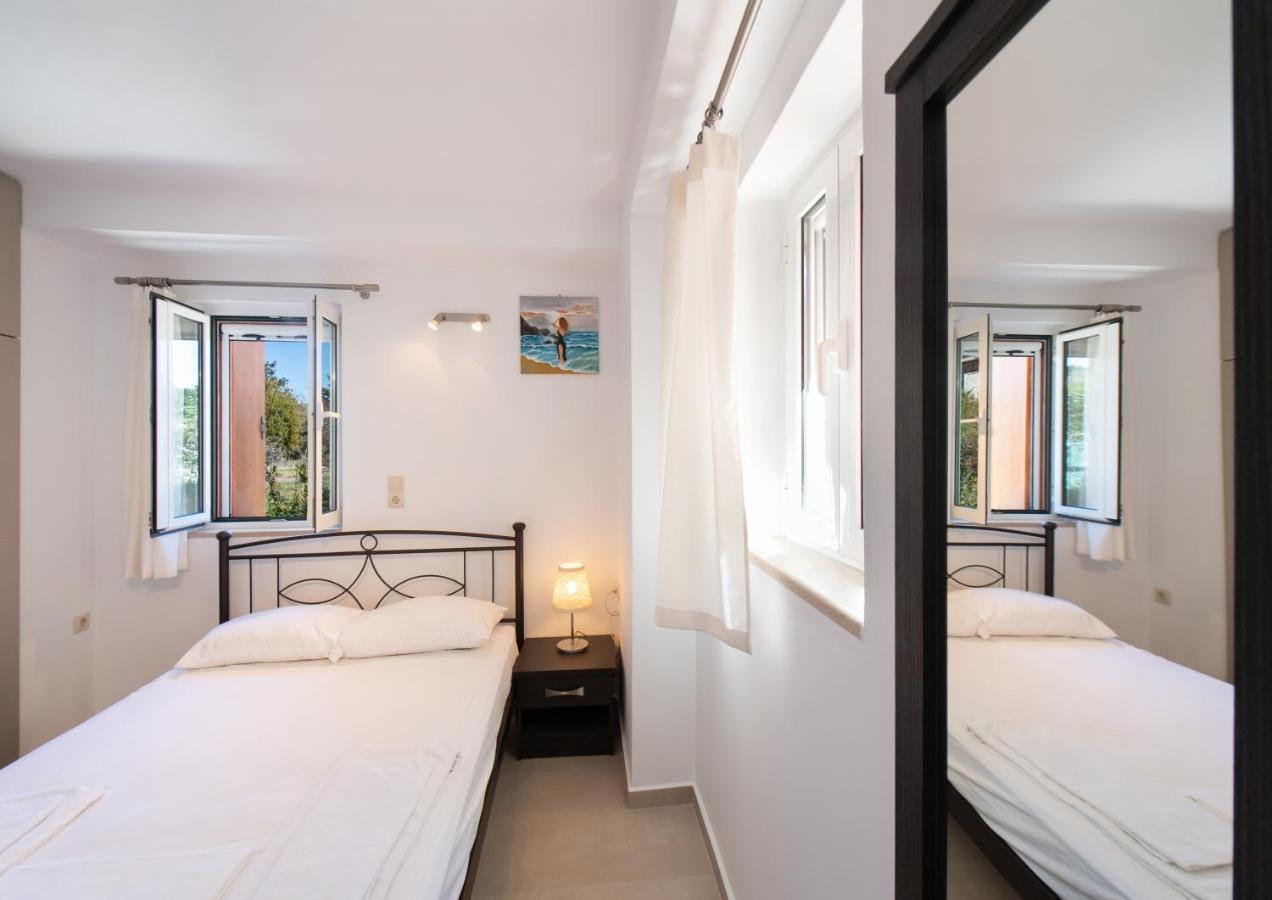 Boursinos Cozy Apartments Lefkáda Eksteriør billede