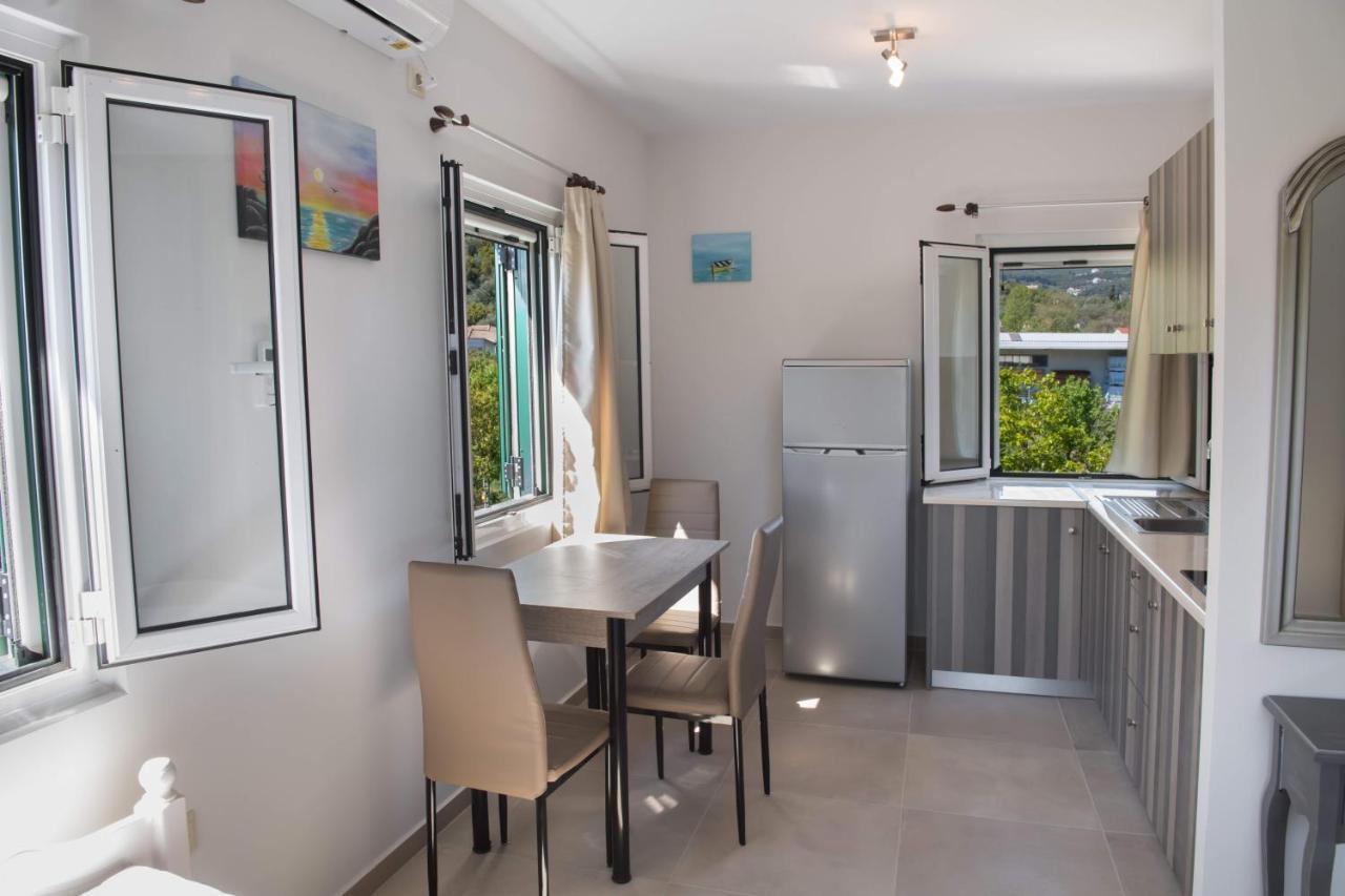 Boursinos Cozy Apartments Lefkáda Eksteriør billede